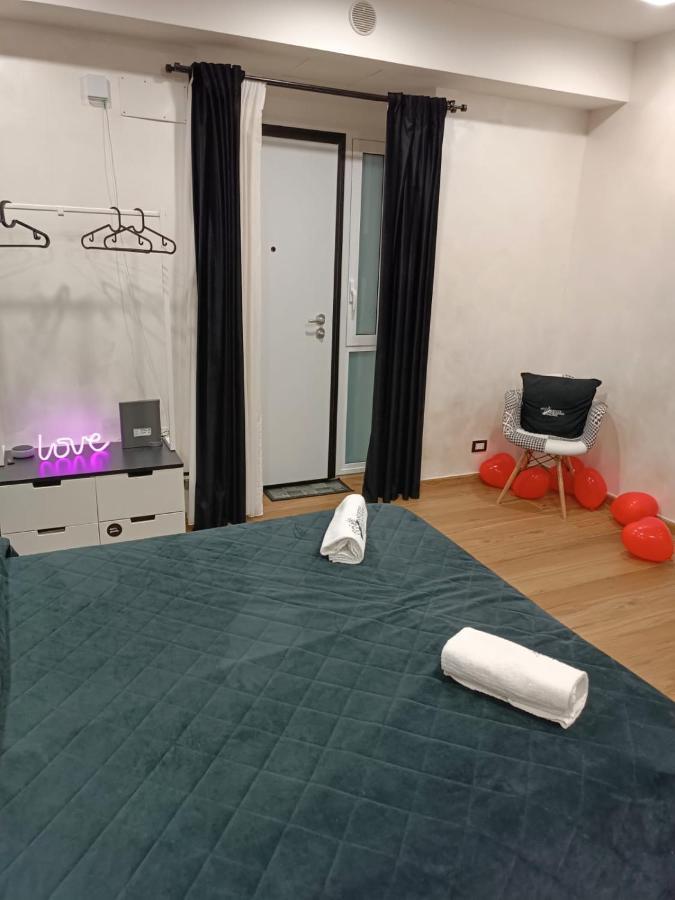 קטאניה Suite Meghan Home מראה חיצוני תמונה