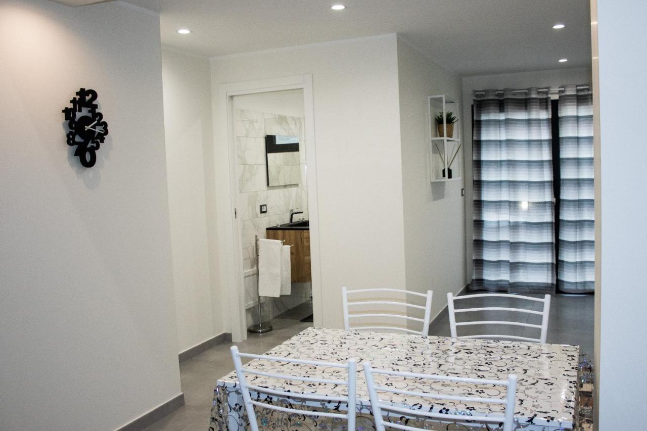 קטאניה Suite Meghan Home מראה חיצוני תמונה