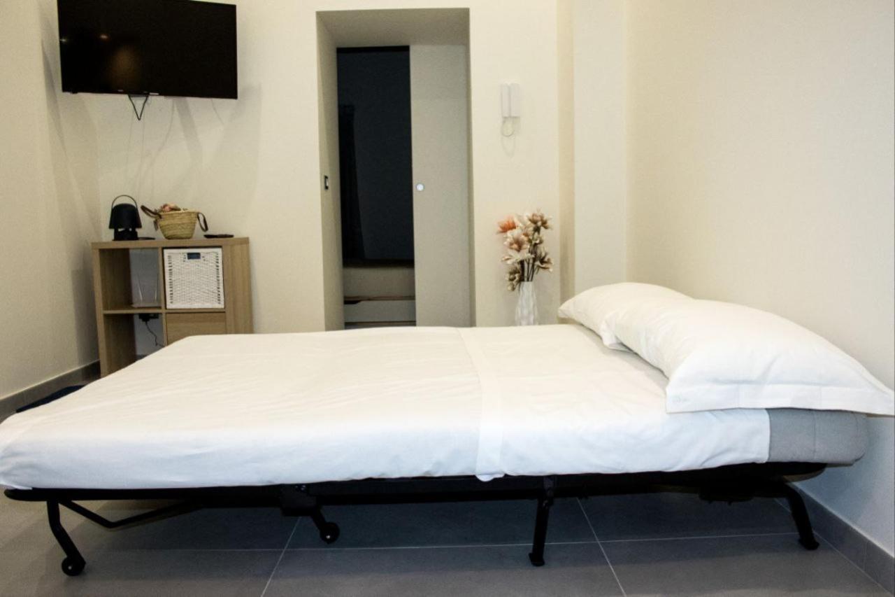 קטאניה Suite Meghan Home חדר תמונה